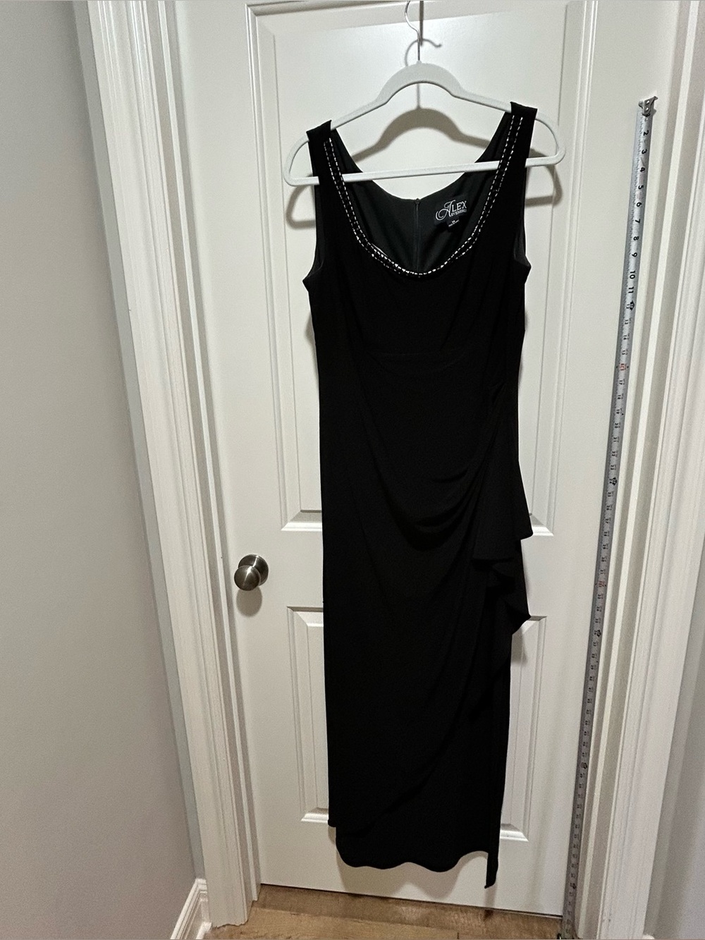 Alex Evenings women’s size 14 Black Sleeveless Maxi evening gown /  Beaded Neck